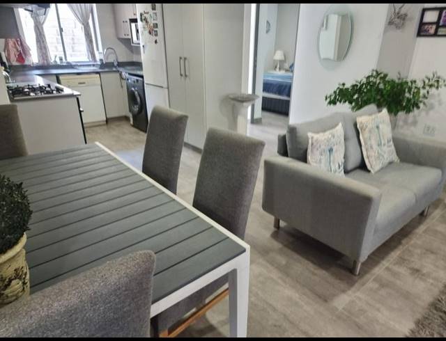 3 BEDROOM APARTMENT FOR SALE IN ISLAND VIEW